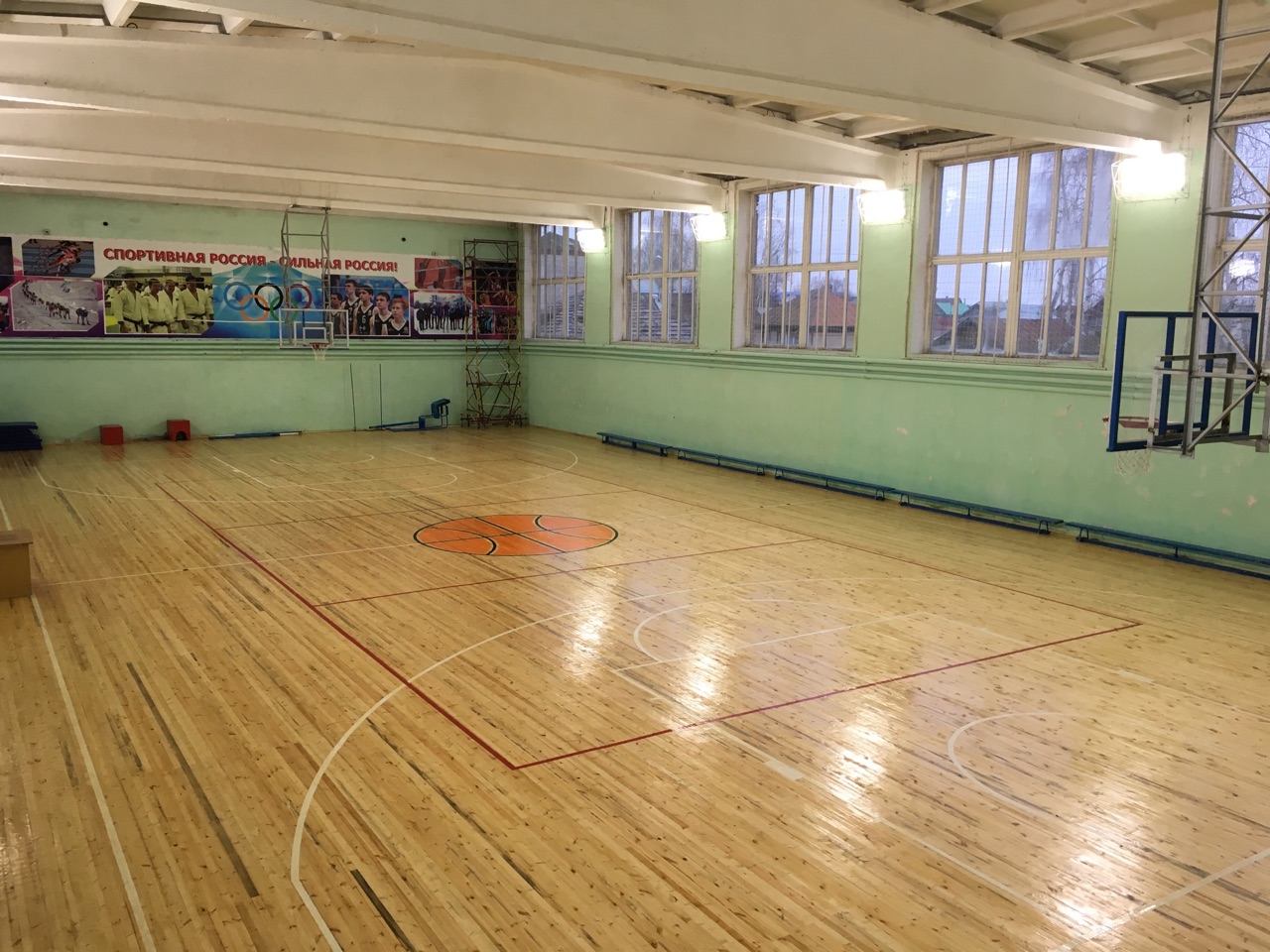 Центральная спортивная школа. Спорткомплекс Авангард Мурманск. Авангард Мурманск зал. Лицей 1 Усть-Джегута. Авангард Мурманск спортзал.